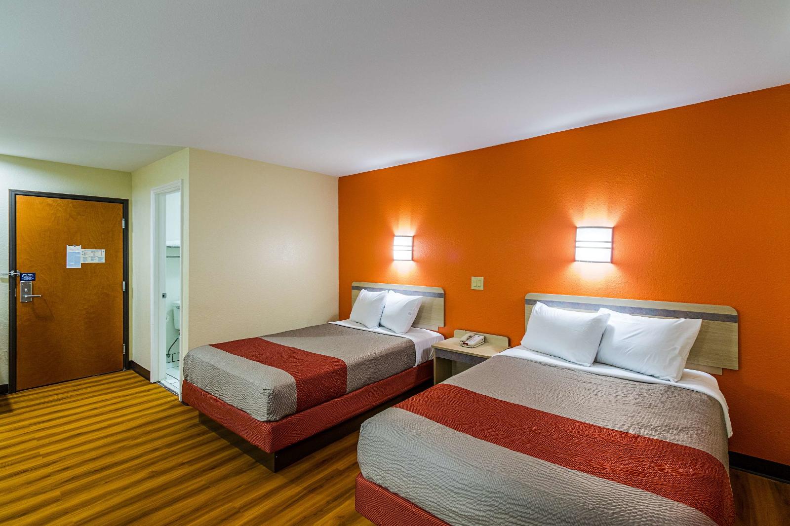 Motel 6 Urbana — foto 3